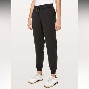 Lululemon On The Fly Jogger Pants Black Casual Athleisure Women’s Size 2